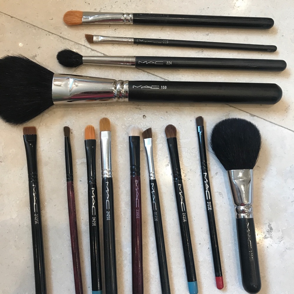 Lot of authentic MAC cosmetic makeup brushes